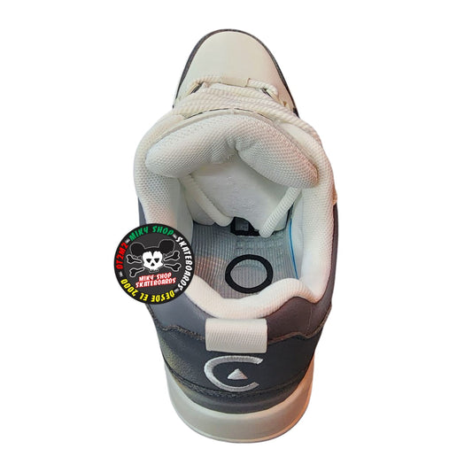 TENIS CORE "FEAR" gris hueso