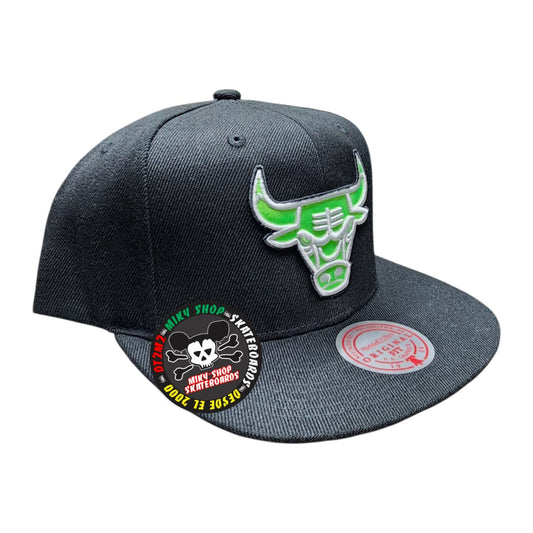 GORRA MITCHELL "BULLS"