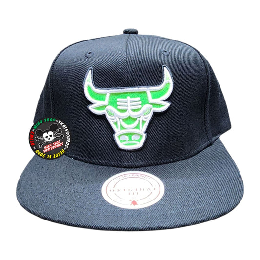 GORRA MITCHELL "BULLS"