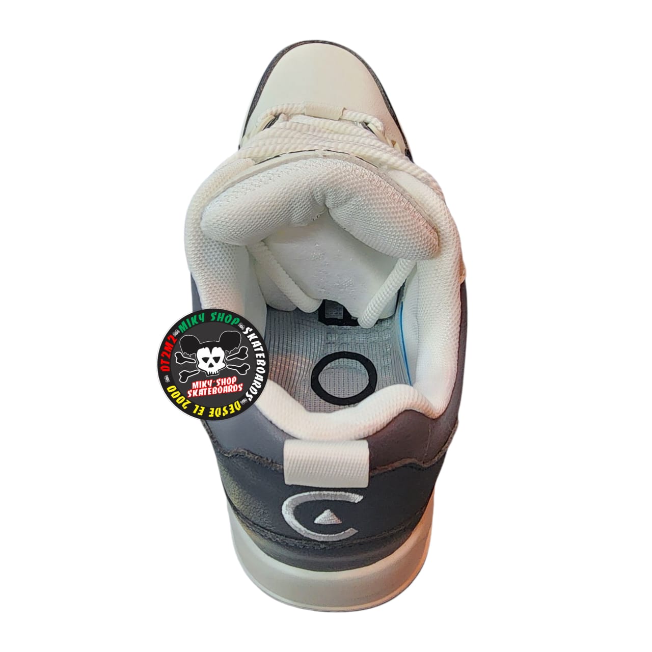 TENIS CORE "FEAR" gris hueso